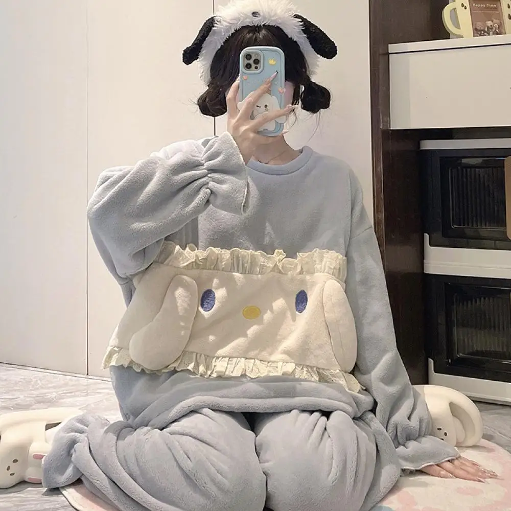 Kawaii Hello Kitty Women Warm Plush Pajamas Set Cute Autumn Winter Girls Thicken Flannel Home Clothes Girl Cartoon Tops Pants
Kawaii Hello Kitty Women Warm Plush Pajamas Set Cute Autumn Winter Girls Thicken Flannel Home Clothes Girl Cartoon Tops Pants