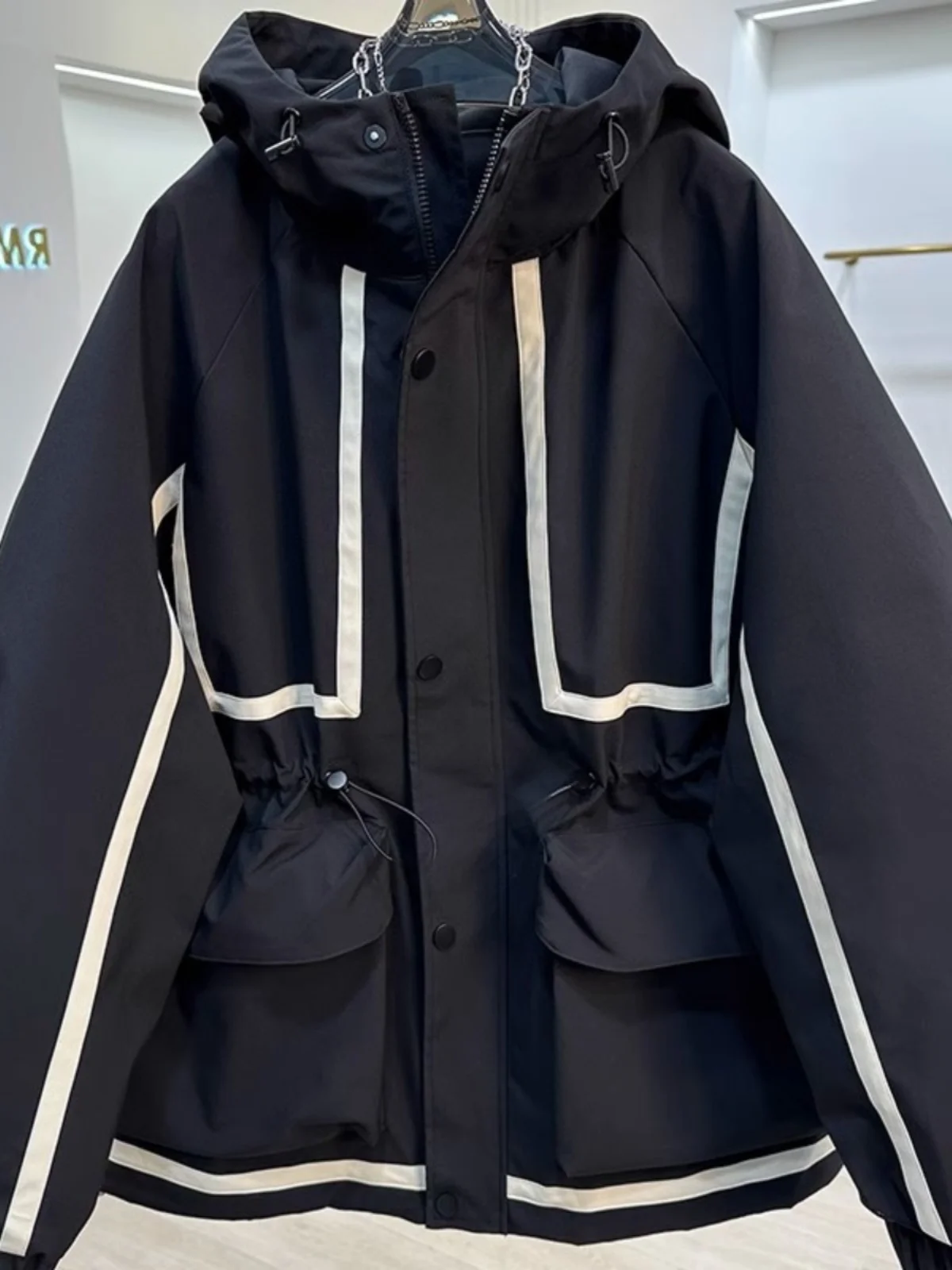 Sli женская весенне-осенняя свободная ветровка ярких цветов на бретельках для похудения верхняя одежда повседневная универсальная
Sli женская весенне-осенняя свободная ветровка ярких цветов на бретельках для похудения верхняя одежда повседневная универсальная