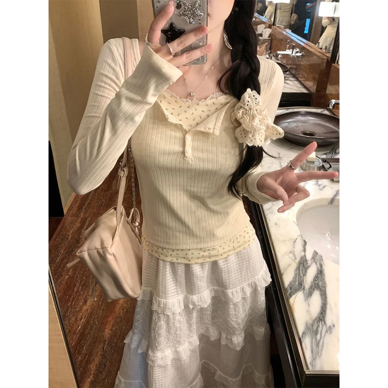 Floral Patchwork Long Sleeve T-shirt False Two-piece Lace Women Top 2026 Spring Slimming T-shirt Fashion Korean Style Clothing
Floral Patchwork Long Sleeve T-shirt False Two-piece Lace Women Top 2026 Spring Slimming T-shirt Fashion Korean Style Clothing