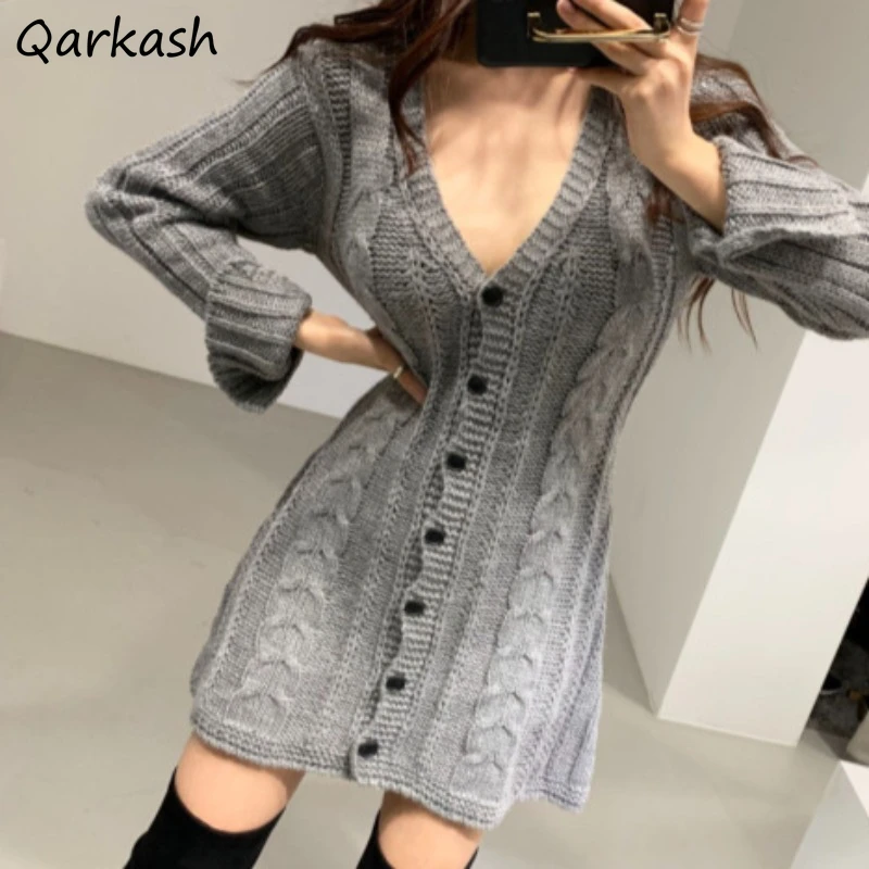 Sexy Dresses for Women Knitted Mini Autumn Winter Solid V-neck Warm Soft Single Breasted Casual Chic Long Sleeve Korean Style
Sexy Dresses for Women Knitted Mini Autumn Winter Solid V-neck Warm Soft Single Breasted Casual Chic Long Sleeve Korean Style