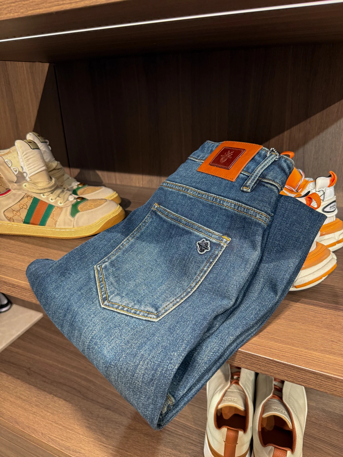 Ele Casual Stretch Cotton Comfortable Soft Men's Slim Straight Leg Jeans Autumn Winter Faion Thi Denim mid Waist Zipper
Ele Casual Stretch Cotton Comfortable Soft Men's Slim Straight Leg Jeans Autumn Winter Faion Thi Denim mid Waist Zipper