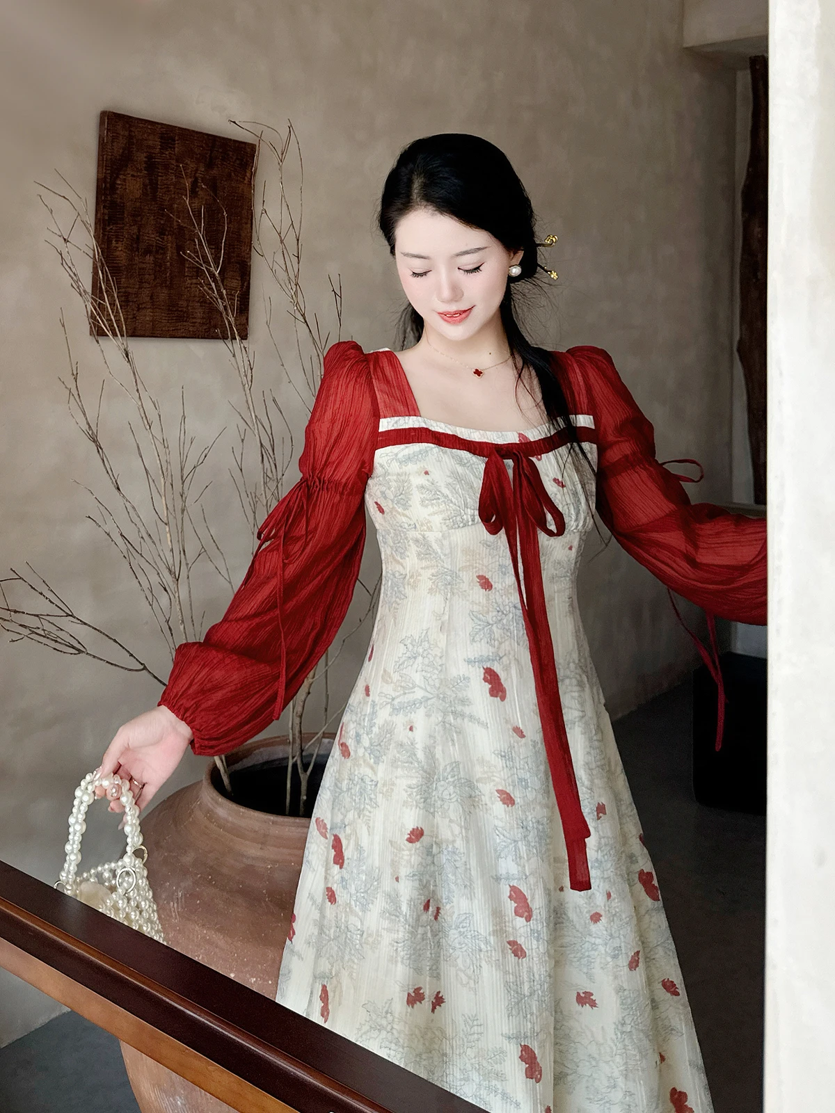 Retro Meets Modern in This New Chinese Sle Dr with Bold Color Contrasts Large Size Women's Spring Square Collar Slimming...
Retro Meets Modern in This New Chinese Sle Dr with Bold Color Contrasts Large Size Women's Spring Square Collar Slimming...