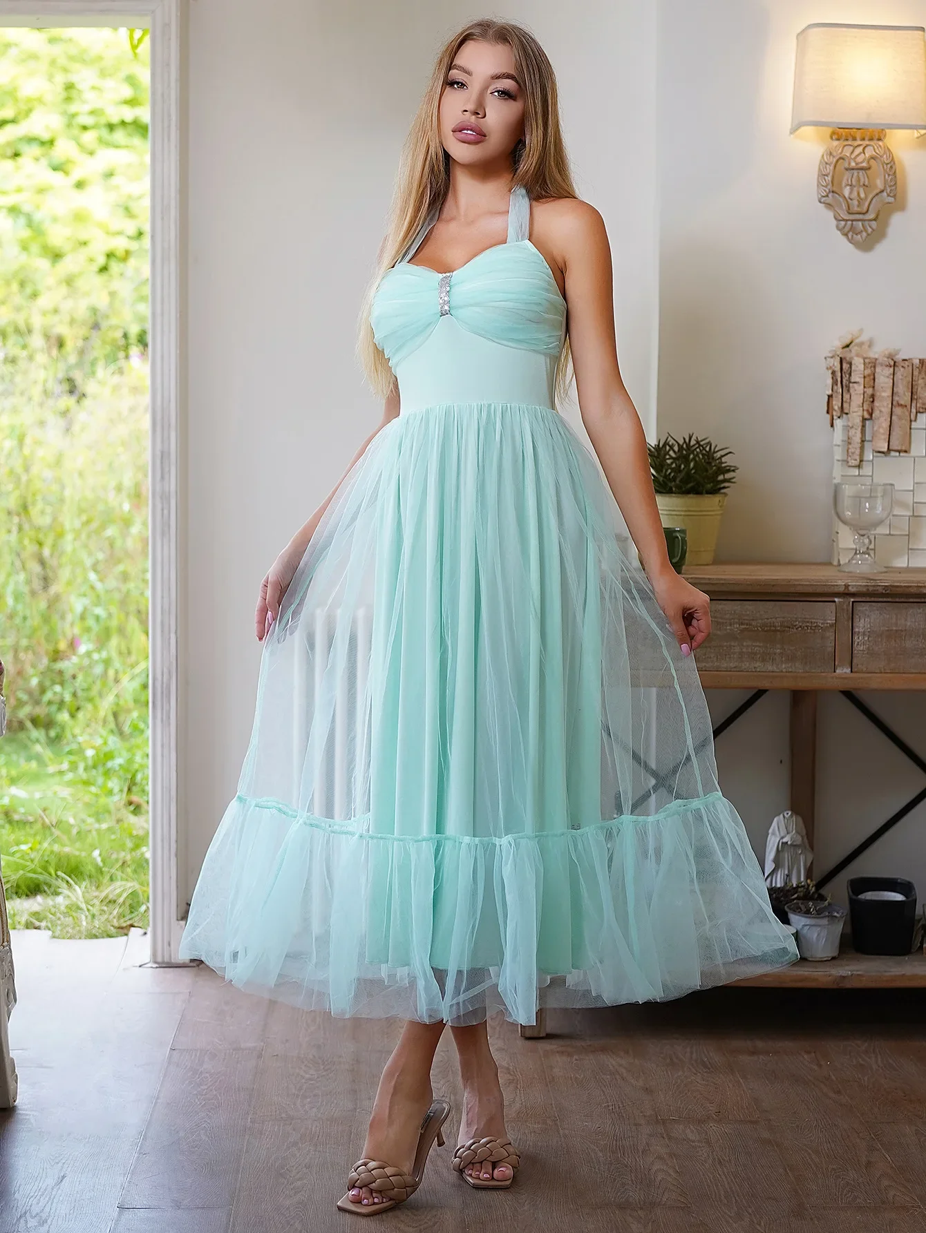 Classic new sexy Halter strap back split Evening Gowns Ladies Prom Party Dress Blue Toga Cocktail sequin Clue dresses
Classic new sexy Halter strap back split Evening Gowns Ladies Prom Party Dress Blue Toga Cocktail sequin Clue dresses