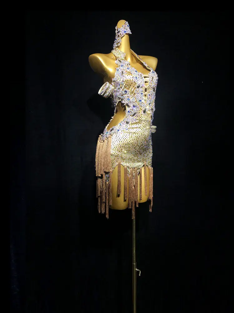 Latin Dancers, Adults And Children, High-End Customized Gorgeous Gold Floral Costumes, Tango Samba AB Stone Performance Dresses
Latin Dancers, Adults And Children, High-End Customized Gorgeous Gold Floral Costumes, Tango Samba AB Stone Performance Dresses