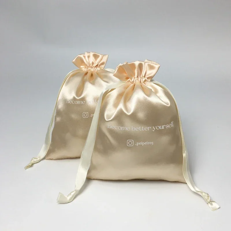 Silk Satin Jewelry Pouch Custom Logo Gift Bag Drawstring Pouch 7x10/15x20cm Lashes Lipgloss Hair Packaging Bag 50P Wholesale
Silk Satin Jewelry Pouch Custom Logo Gift Bag Drawstring Pouch 7x10/15x20cm Lashes Lipgloss Hair Packaging Bag 50P Wholesale