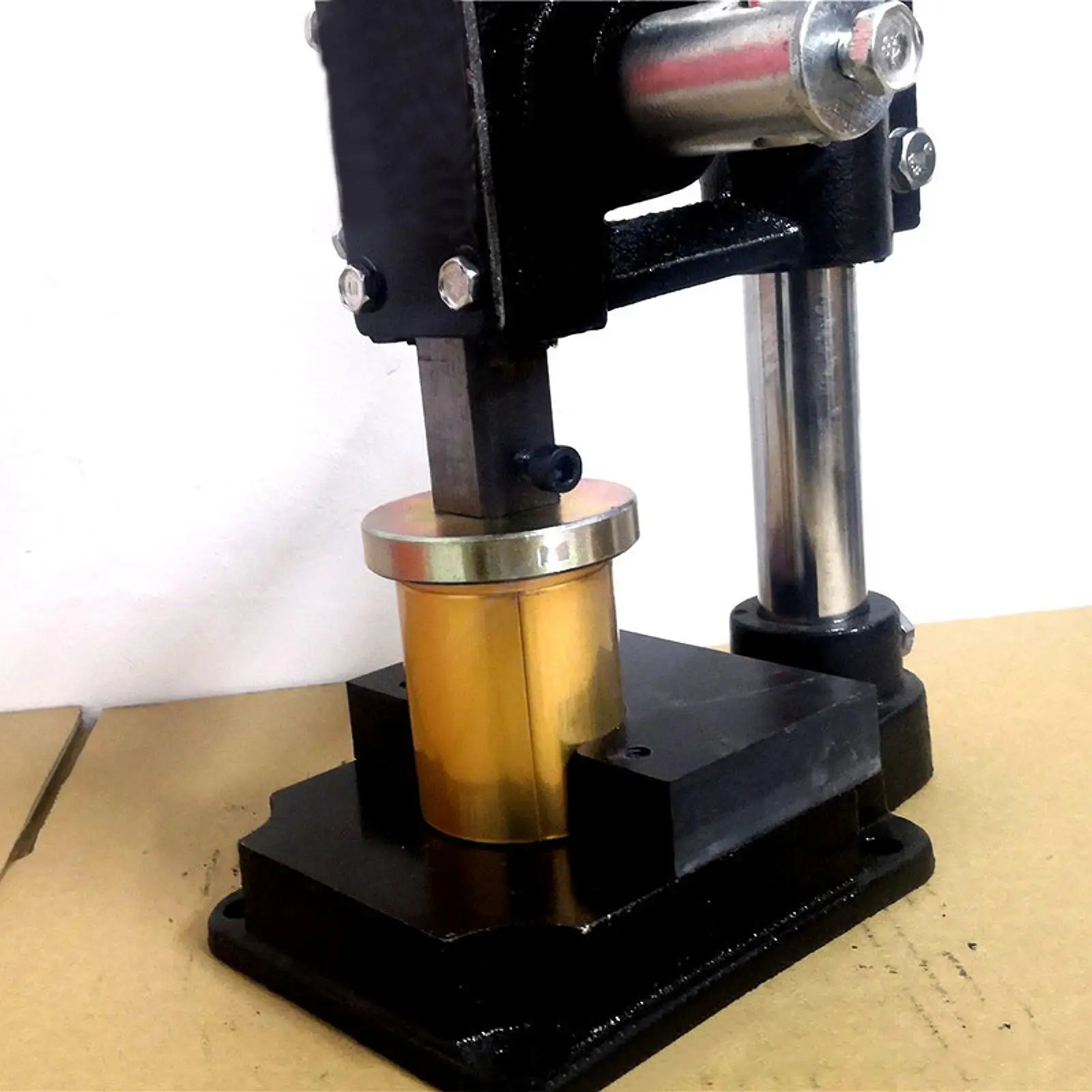 Tea Can Sealing Machine Can Sealing Device Versatile Portable Lightweight Can Sealer Machine for Adults Kitchen Men Women Home
Tea Can Sealing Machine Can Sealing Device Versatile Portable Lightweight Can Sealer Machine for Adults Kitchen Men Women Home
