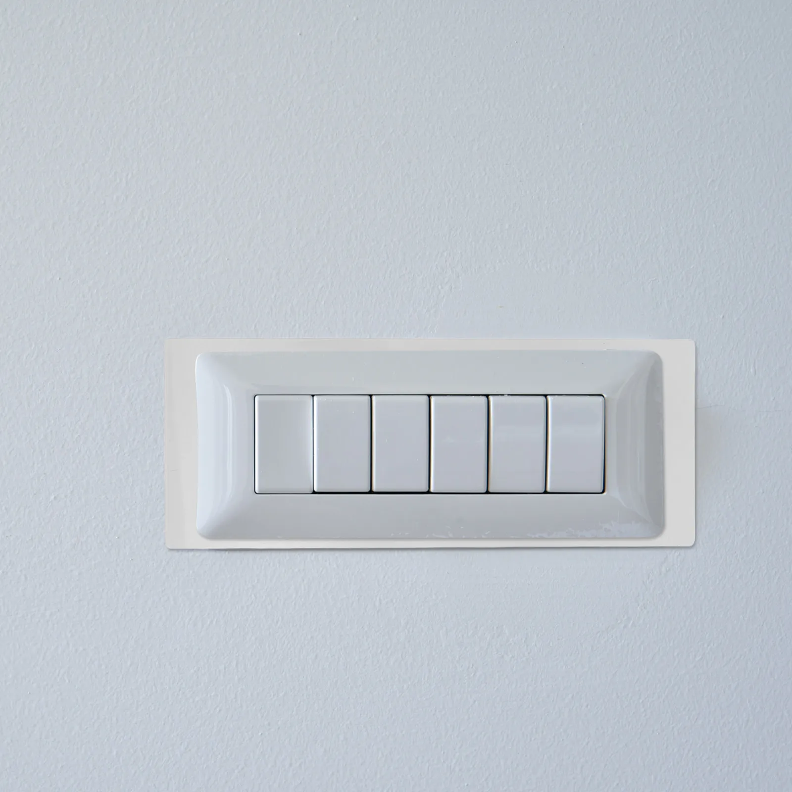 2Pcs White Solid Outlet Cover Plate for 86-Type Wall Socket Box Triple Gang Rocker Switch Panel Decorative Receptacle Wall Plate
2Pcs White Solid Outlet Cover Plate for 86-Type Wall Socket Box Triple Gang Rocker Switch Panel Decorative Receptacle Wall Plate
