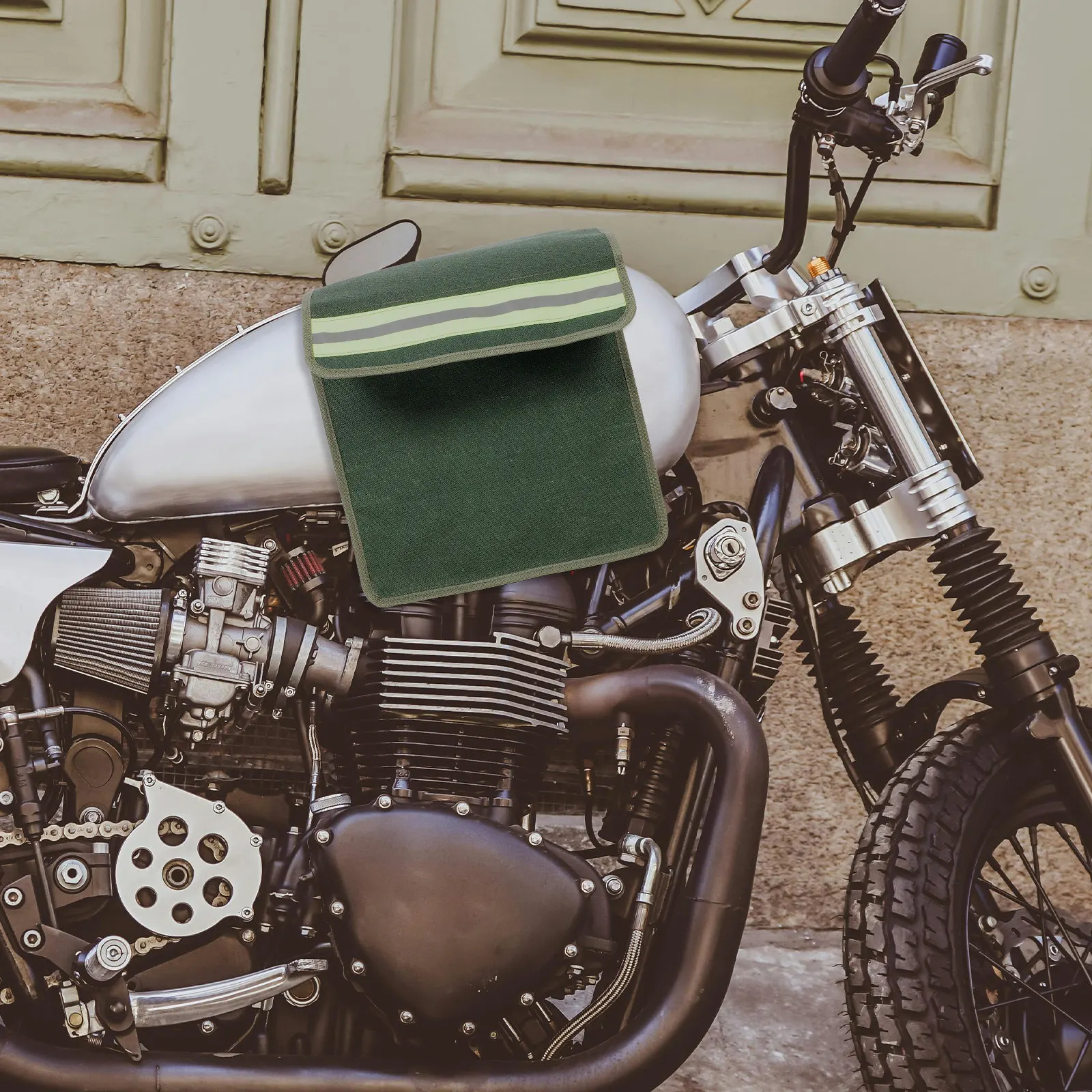 Motorcycle Side Bag Canvas Weather Resistant Hanging Storage Pouch for Water Bottle Gloves Sunglasses License
Motorcycle Side Bag Canvas Weather Resistant Hanging Storage Pouch for Water Bottle Gloves Sunglasses License