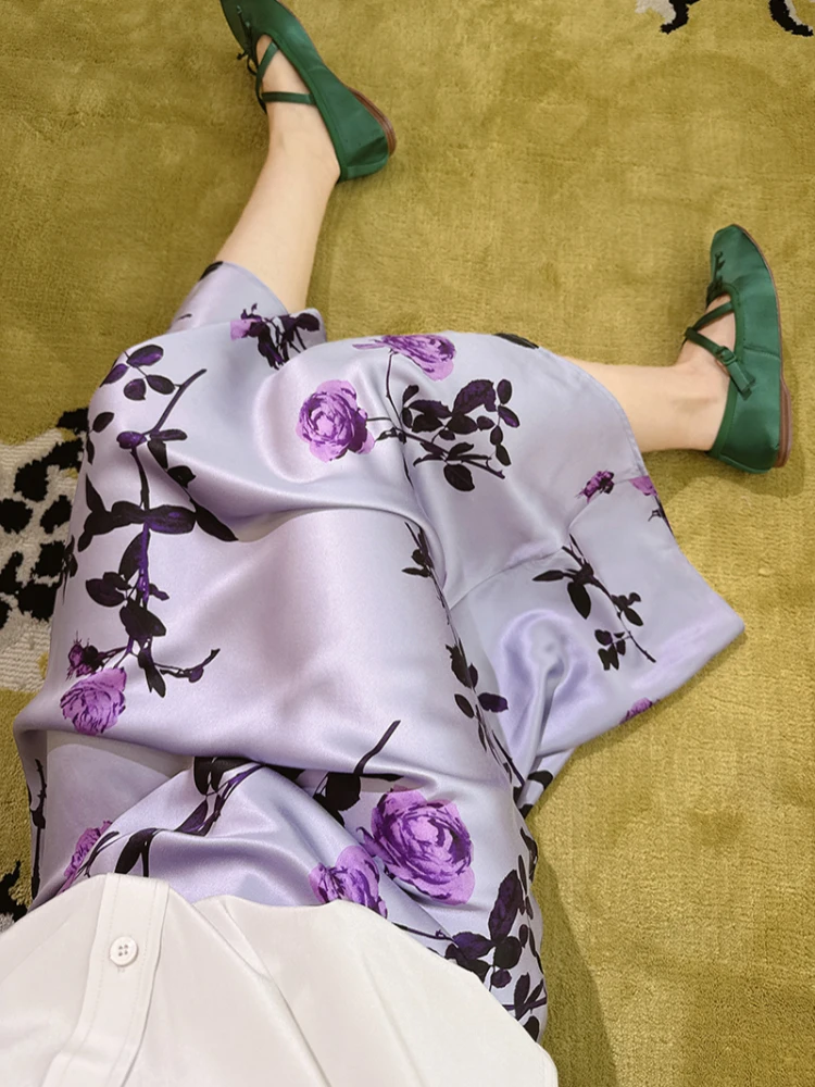 Ретро-юбка из шелкового атласа с принтом фиолетовых роз, плотность 20 момме, с эффектом песочного шелка, с высокой талией, из шелкового шифона
Ретро-юбка из шелкового атласа с принтом фиолетовых роз, плотность 20 момме, с эффектом песочного шелка, с высокой талией, из шелкового шифона