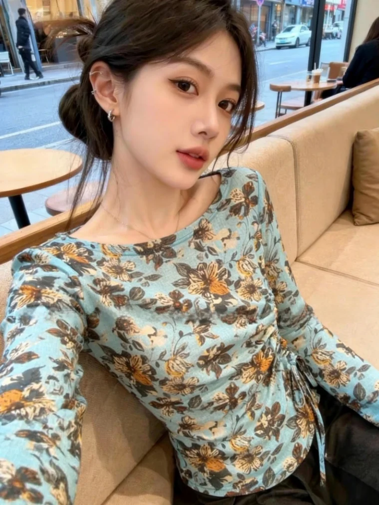 Retro Floral Long Sleeve Mesh T-Shirt Women's Early Spring New Drawstring Waist Sun Protection Top Commute Style Slim Fit rou...
Retro Floral Long Sleeve Mesh T-Shirt Women's Early Spring New Drawstring Waist Sun Protection Top Commute Style Slim Fit rou...