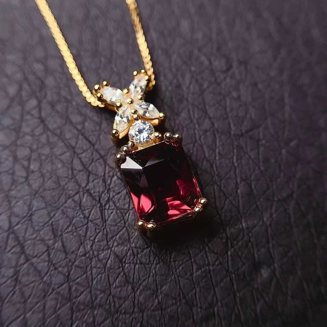 KJJEAXCMY High clarity Natural Brazilian candy-colored Tourmaline S925 silver exquisitely New Pendant Full of luster Simple
KJJEAXCMY High clarity Natural Brazilian candy-colored Tourmaline S925 silver exquisitely New Pendant Full of luster Simple