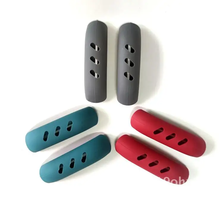 Heat-Proof Silicone Pot Handle Cover Anti-Slip High-Temperature Resistant Clip for Steaming Stir-Frying Soup - Set of 6
Heat-Proof Silicone Pot Handle Cover Anti-Slip High-Temperature Resistant Clip for Steaming Stir-Frying Soup - Set of 6