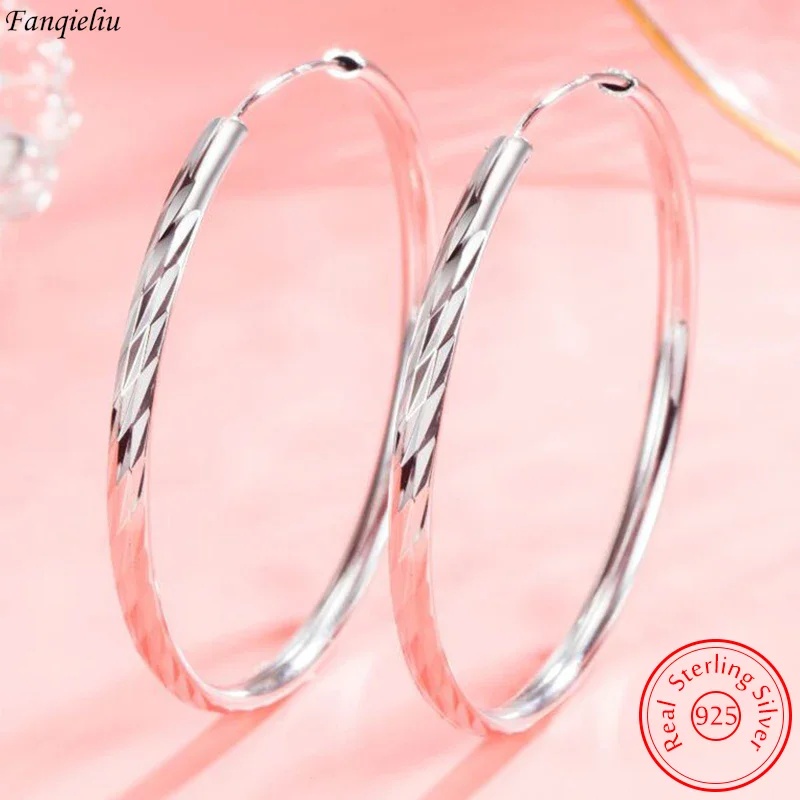 Fanqieliu Solid 925 Sterling Silver New Women's High Quality Fashion Jewelry Hoops Round Earrings FQL23632
Fanqieliu Solid 925 Sterling Silver New Women's High Quality Fashion Jewelry Hoops Round Earrings FQL23632