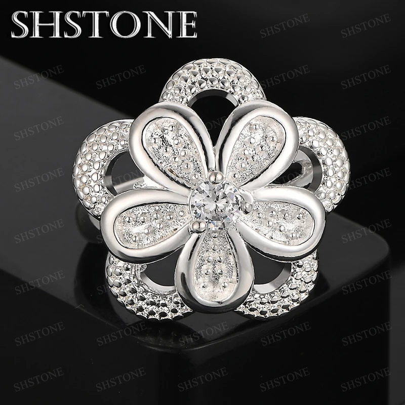 Classic Zircon 925 Sterling Silver Flower Shaped Ring For Men Women Fashion Jewelry Wedding Party Fine Gift Birthday Accessories
Classic Zircon 925 Sterling Silver Flower Shaped Ring For Men Women Fashion Jewelry Wedding Party Fine Gift Birthday Accessories