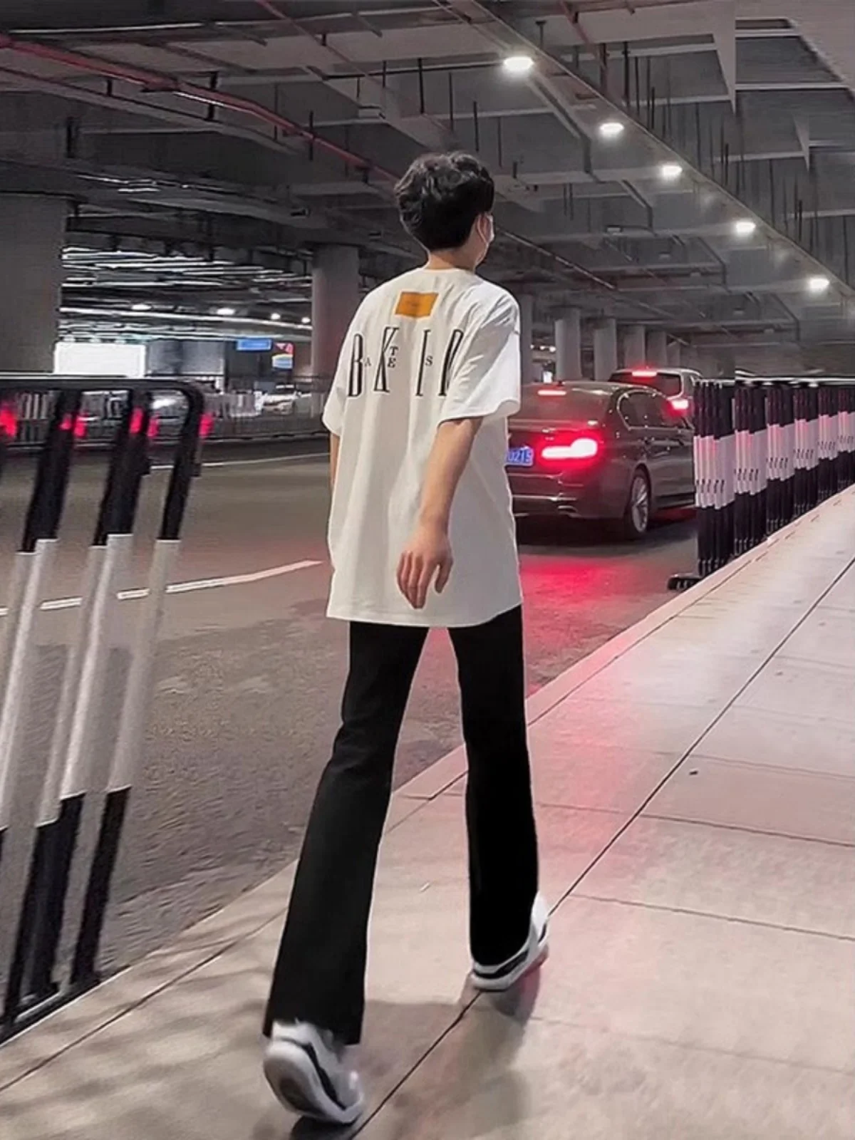 Мужские джинсы Pure Bla Elastic Knife, прямые, с легким расклешением, в стиле American High Street, молодежные, модные, CleanFit
Мужские джинсы Pure Bla Elastic Knife, прямые, с легким расклешением, в стиле American High Street, молодежные, модные, CleanFit