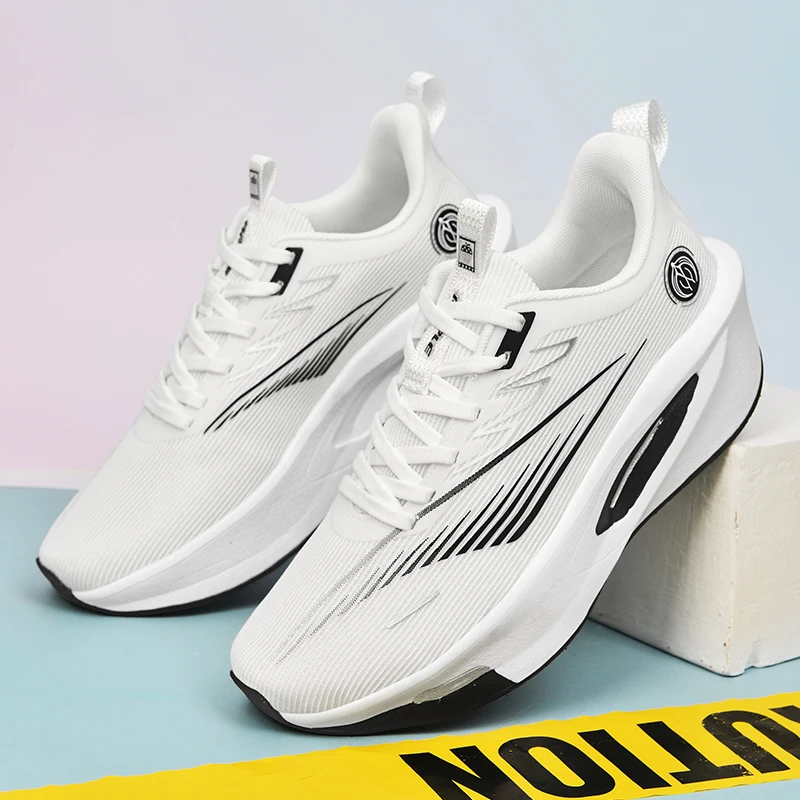 Кроссовки для бега для пар, легкие амортизирующие кроссовки с дышащей сеткой для бега на дальние расстояния для мужчин и женщин
Кроссовки для бега для пар, легкие амортизирующие кроссовки с дышащей сеткой для бега на дальние расстояния для мужчин и женщин