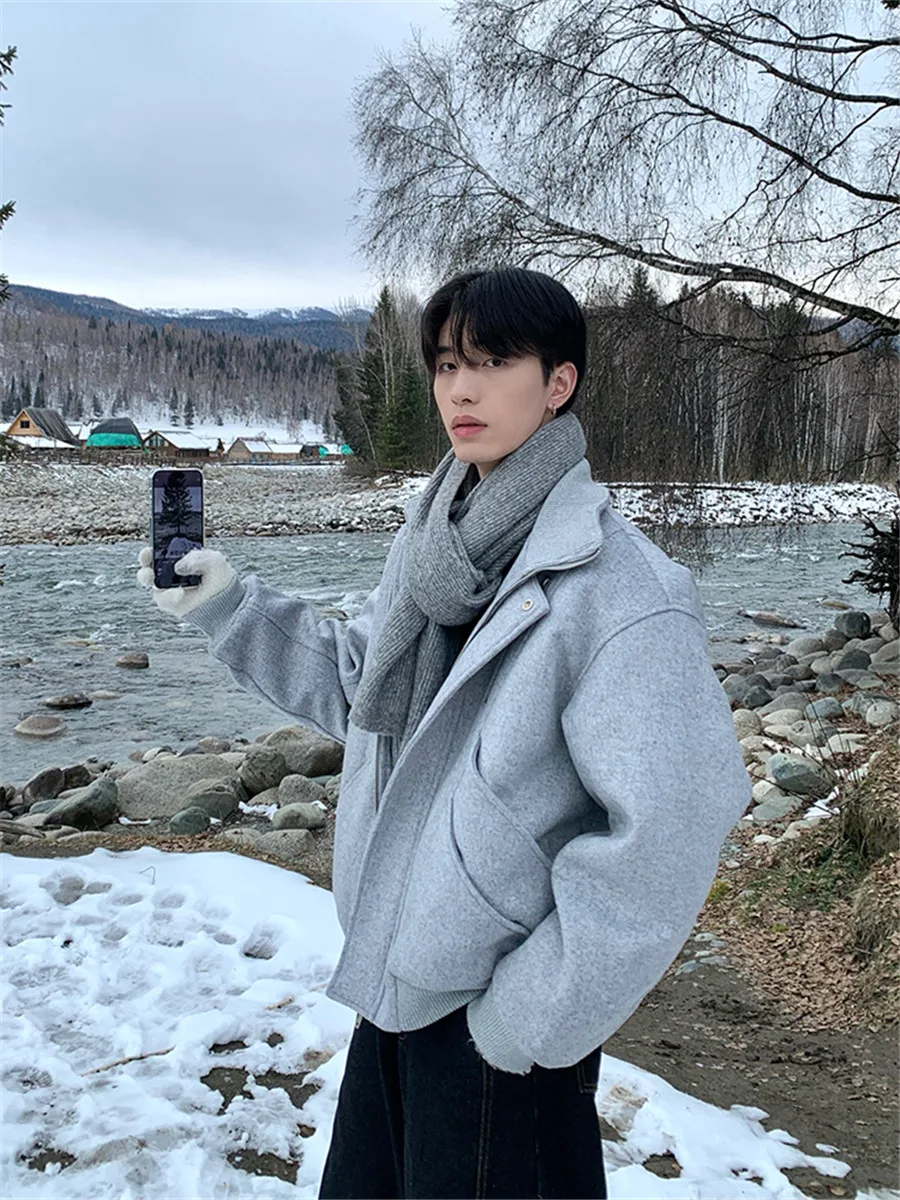 Мужская зимняя утепленная куртка American Sle с шерстяным трикотажным воротником: теплая и стильная, для повседневной носки
Мужская зимняя утепленная куртка American Sle с шерстяным трикотажным воротником: теплая и стильная, для повседневной носки