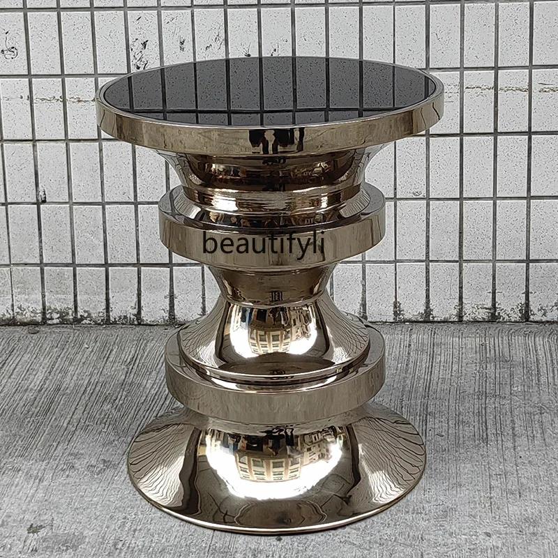 Light luxury mobile, edge a few sugar, designer round pier simple living room personalized stainless steel small round table8578
Light luxury mobile, edge a few sugar, designer round pier simple living room personalized stainless steel small round table8578