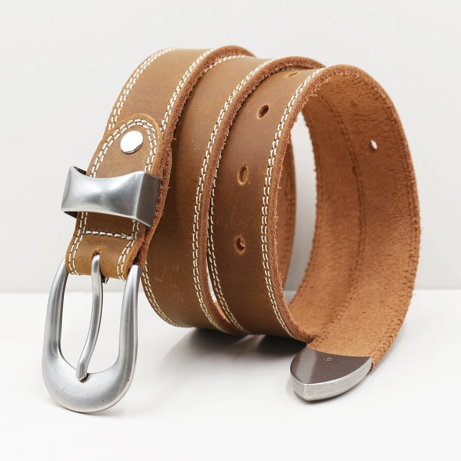 2.8CM Pure Cowskin Belt Men's and Women's Needle Buckle American Style Crazy Horse Genuine Leather Personalized Retro Belts
2.8CM Pure Cowskin Belt Men's and Women's Needle Buckle American Style Crazy Horse Genuine Leather Personalized Retro Belts