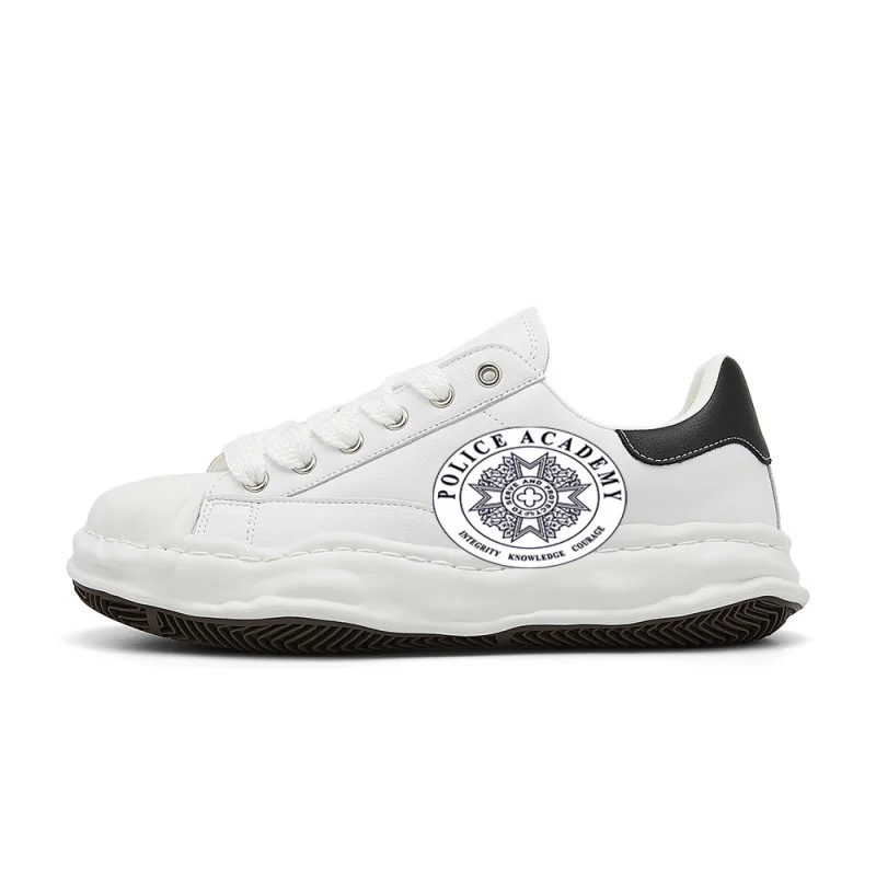 POLICE ACADEMY GREATVintage Fashion Street Sneakers,The design is retro, stylish, comfortable, and versatile,Suitable for street
POLICE ACADEMY GREATVintage Fashion Street Sneakers,The design is retro, stylish, comfortable, and versatile,Suitable for street