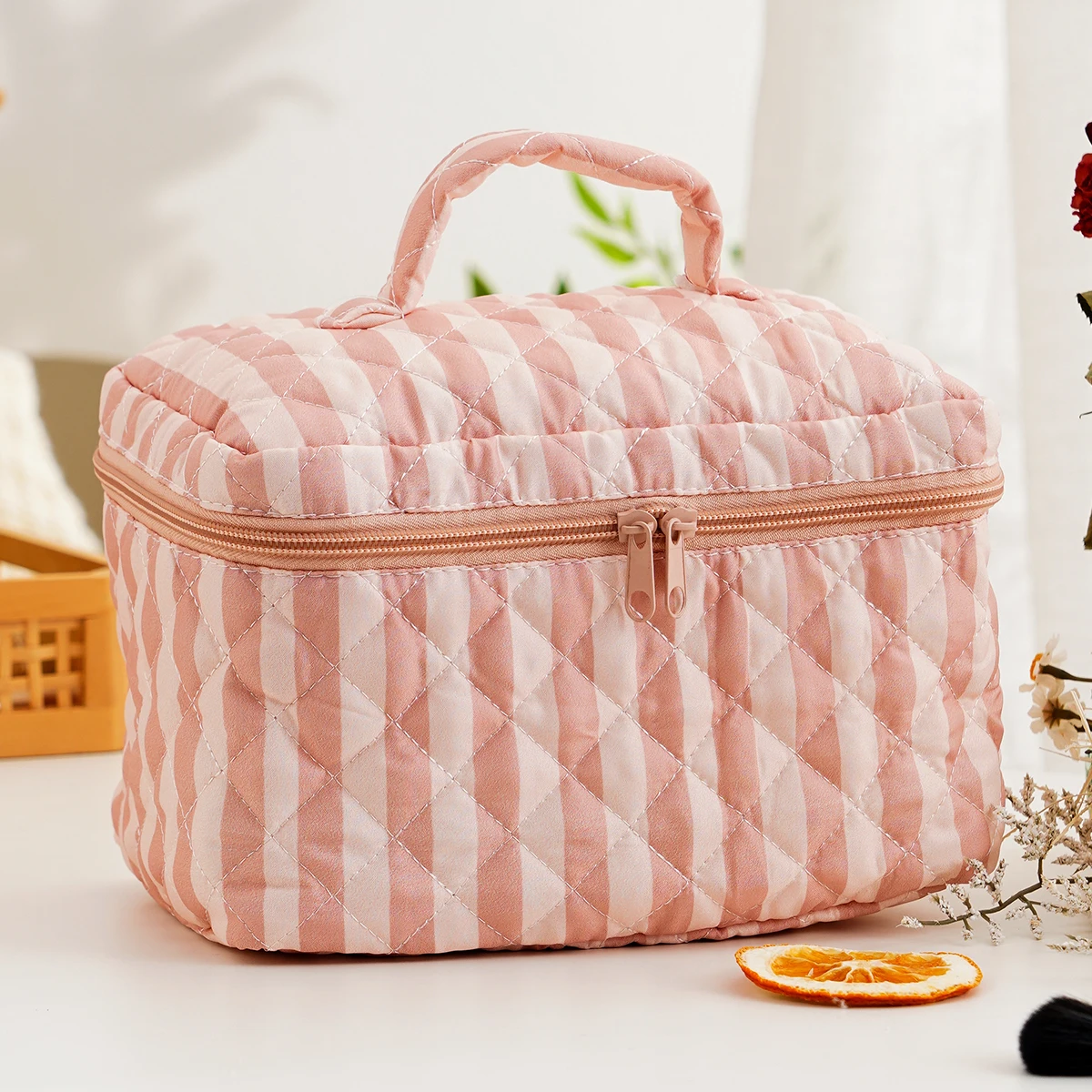 Elinfant 1Pc Quilted Diaper Bag Tote Set Multifunction Polyester Maternity Hospital Bag Overnight Travel Handbag for Women Nurse
Elinfant 1Pc Quilted Diaper Bag Tote Set Multifunction Polyester Maternity Hospital Bag Overnight Travel Handbag for Women Nurse