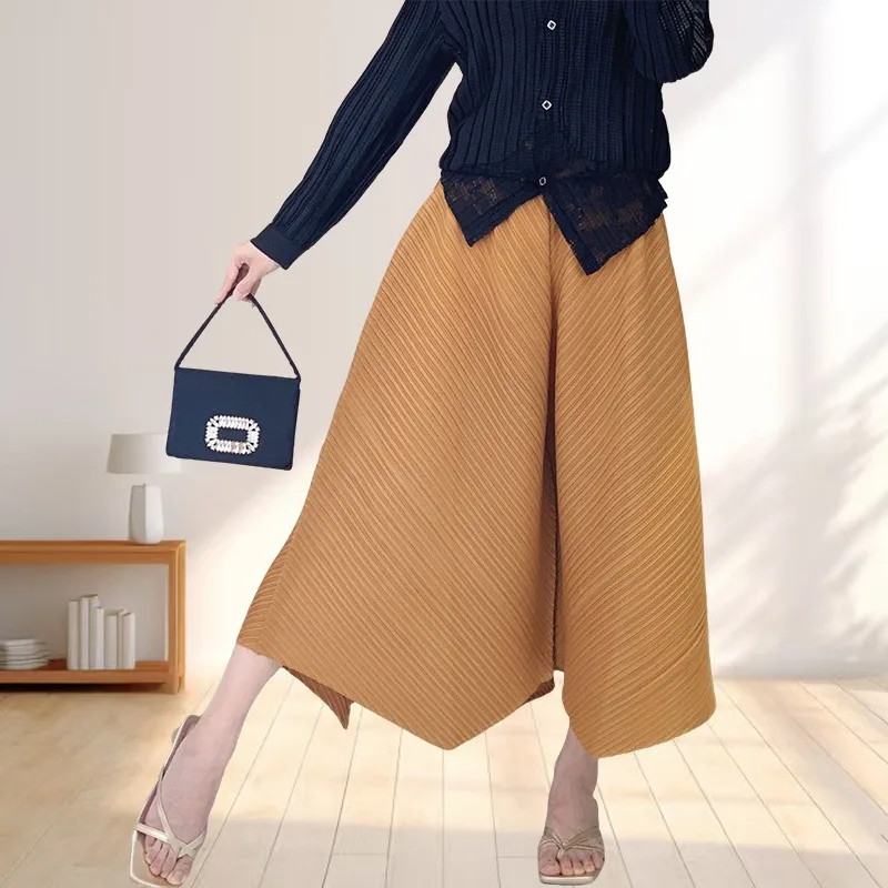 Miyake Women's Summer Pleated Loose Pants Fashion Simple Elastic High Waist Thin Wide-legged Casual Sports Nine-minute Pants
Miyake Women's Summer Pleated Loose Pants Fashion Simple Elastic High Waist Thin Wide-legged Casual Sports Nine-minute Pants