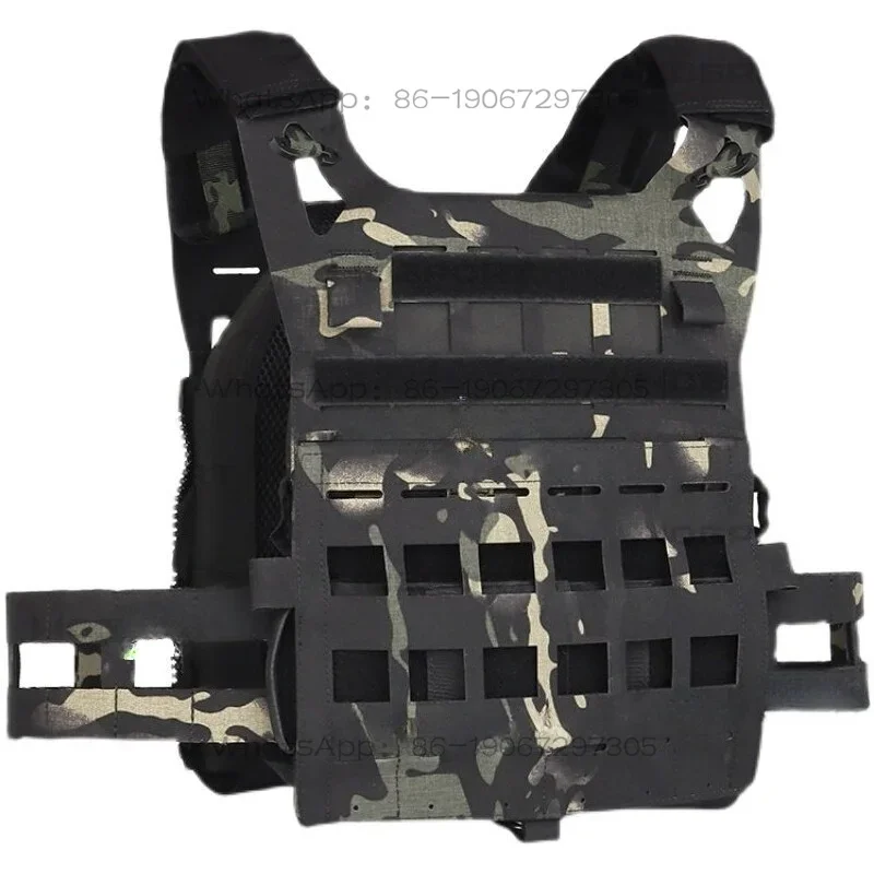 Suitable for Outdoor with Lightweight Vest System with Protective Plug-in Board
Suitable for Outdoor with Lightweight Vest System with Protective Plug-in Board