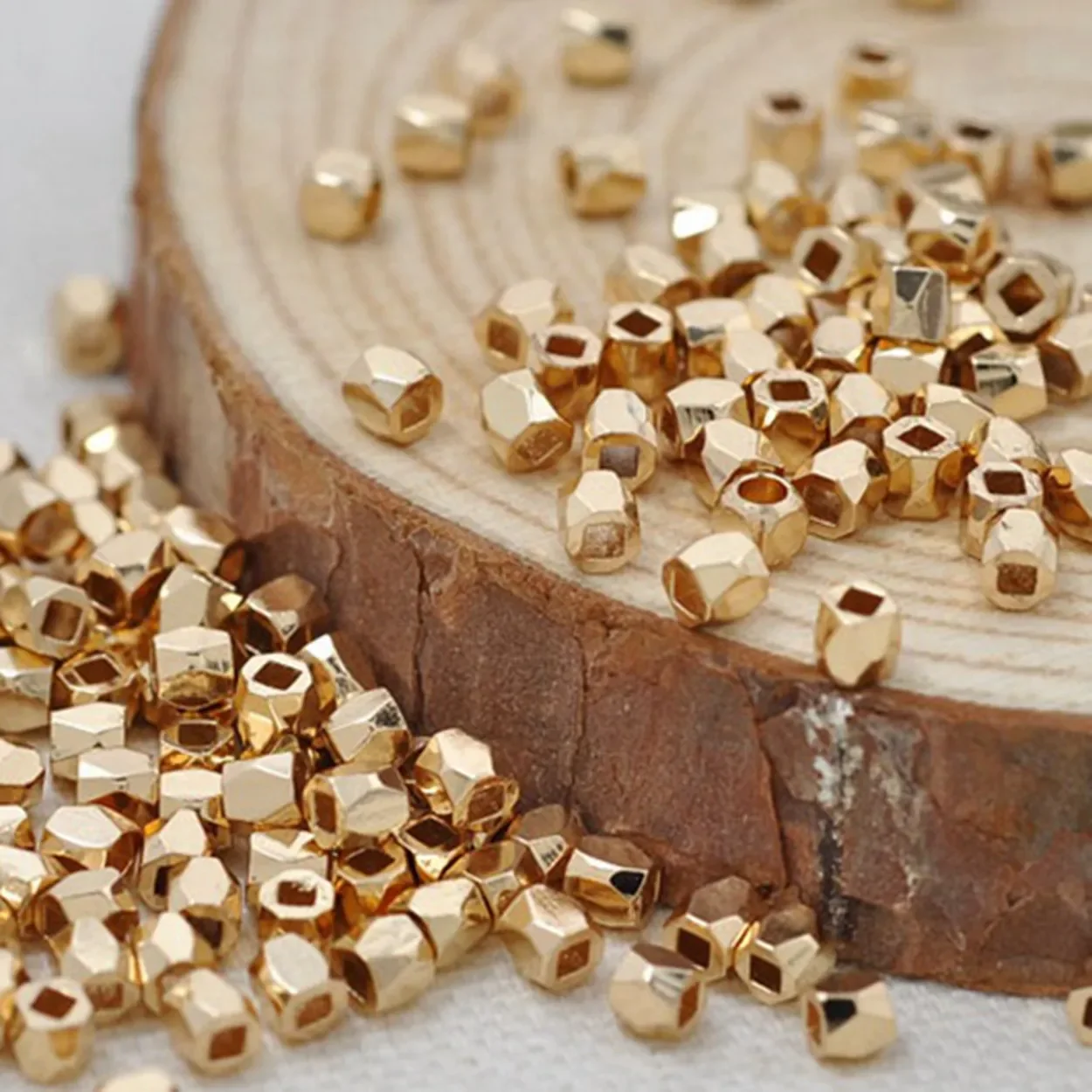 25pcs 24K Gold Color Plated 3mm Irregular Faceted Square Hole Copper Spacer Beads For Jewelry Making Accessories DIY
25pcs 24K Gold Color Plated 3mm Irregular Faceted Square Hole Copper Spacer Beads For Jewelry Making Accessories DIY
