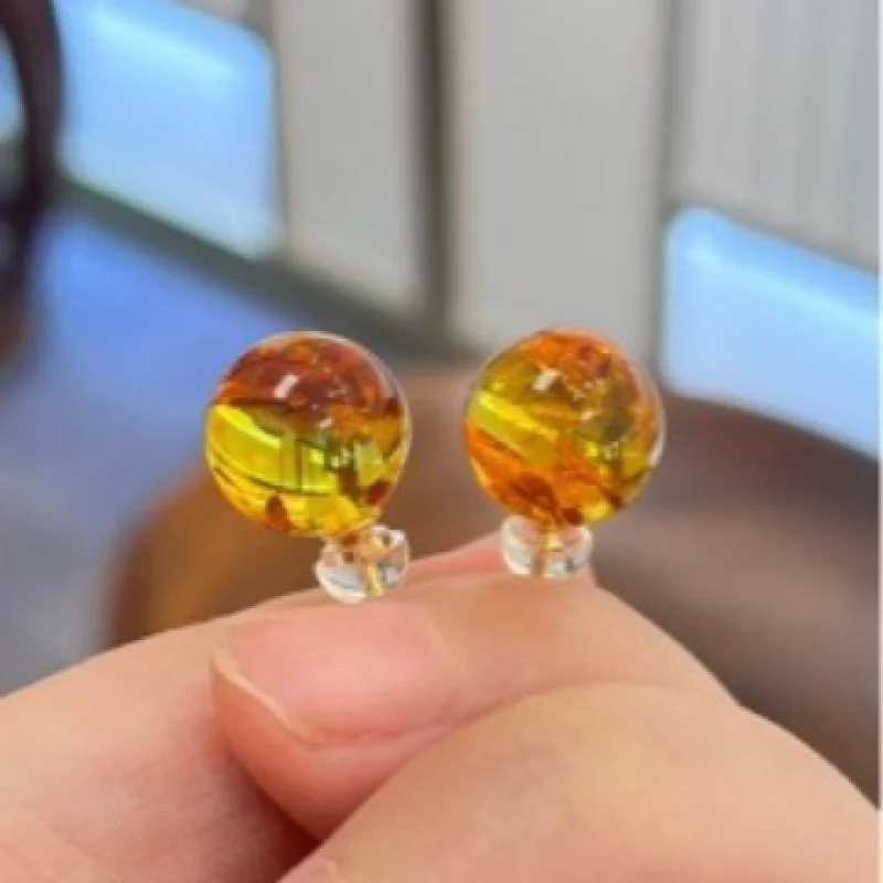 11mm Baltic Inlaid S925 Silver Earrings with Even Petals Amber
11mm Baltic Inlaid S925 Silver Earrings with Even Petals Amber