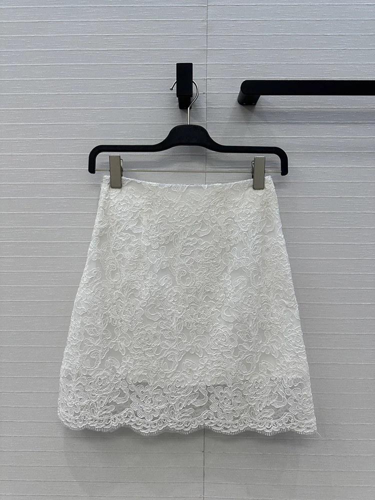 SVORYXIU Autumn Winter New style Embroidery Lace Made of pure cotton Skirt Woman white Beautiful Fashion Mini skirt
SVORYXIU Autumn Winter New style Embroidery Lace Made of pure cotton Skirt Woman white Beautiful Fashion Mini skirt