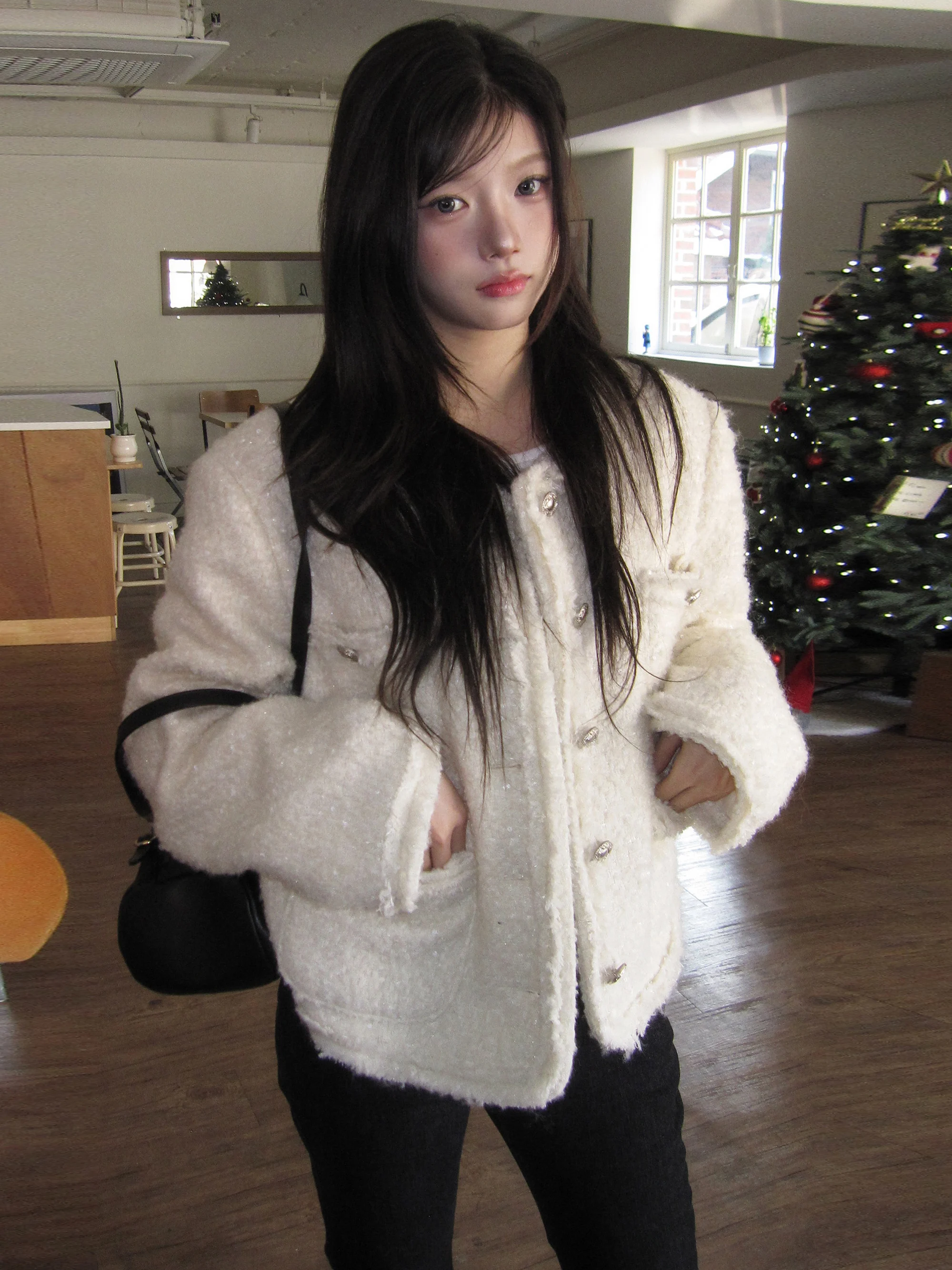 Ele корейский открытый кардиган женский Faion круглый Ne на одной пуговице теплый твидовый ор верхняя одежда
Ele корейский открытый кардиган женский Faion круглый Ne на одной пуговице теплый твидовый ор верхняя одежда