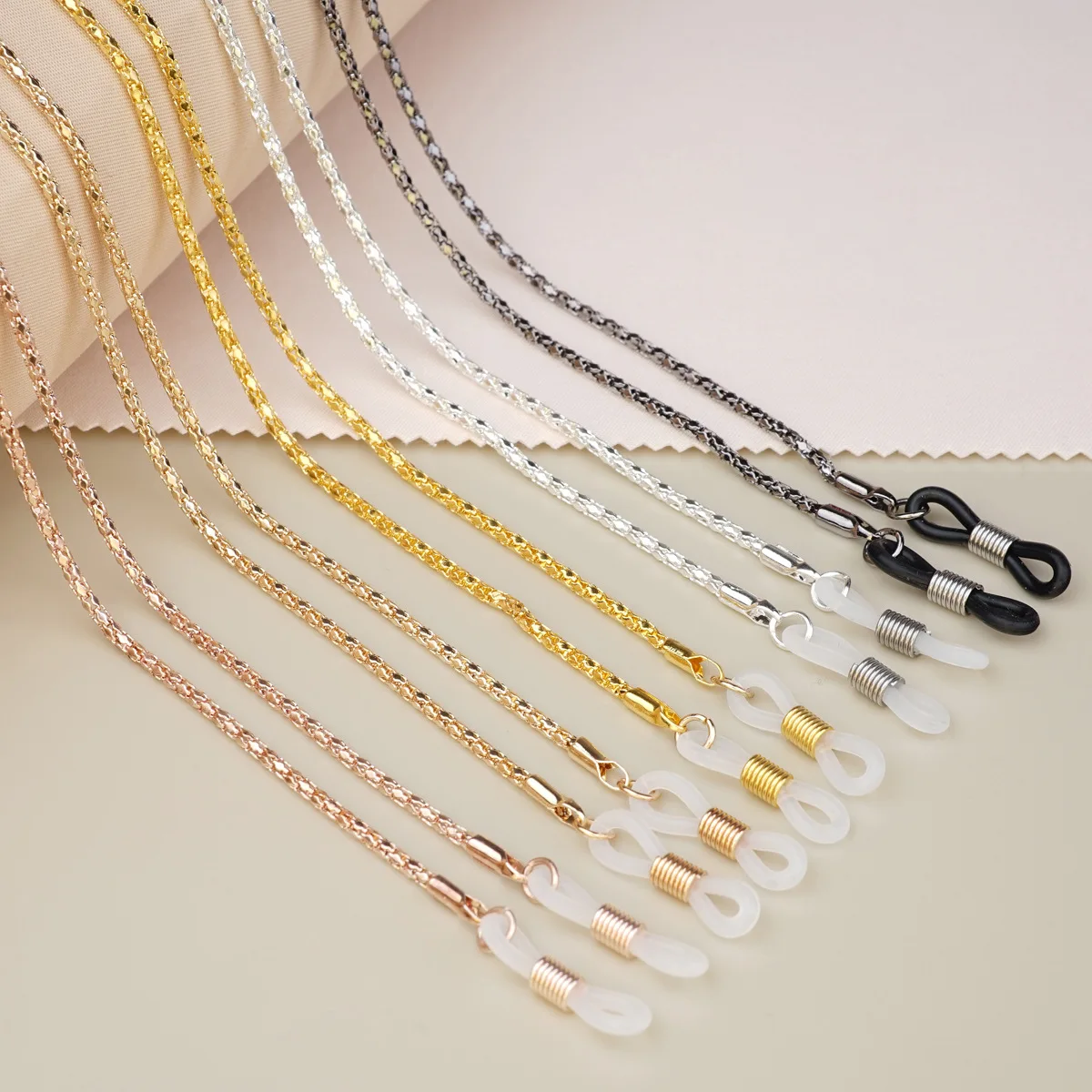 Fashion Reading Glass Chain Nylon Face Mask Chain Lanyard Glasses Cord Holder Strap for Men Women Anti-lost Eyewear Accessories
Fashion Reading Glass Chain Nylon Face Mask Chain Lanyard Glasses Cord Holder Strap for Men Women Anti-lost Eyewear Accessories