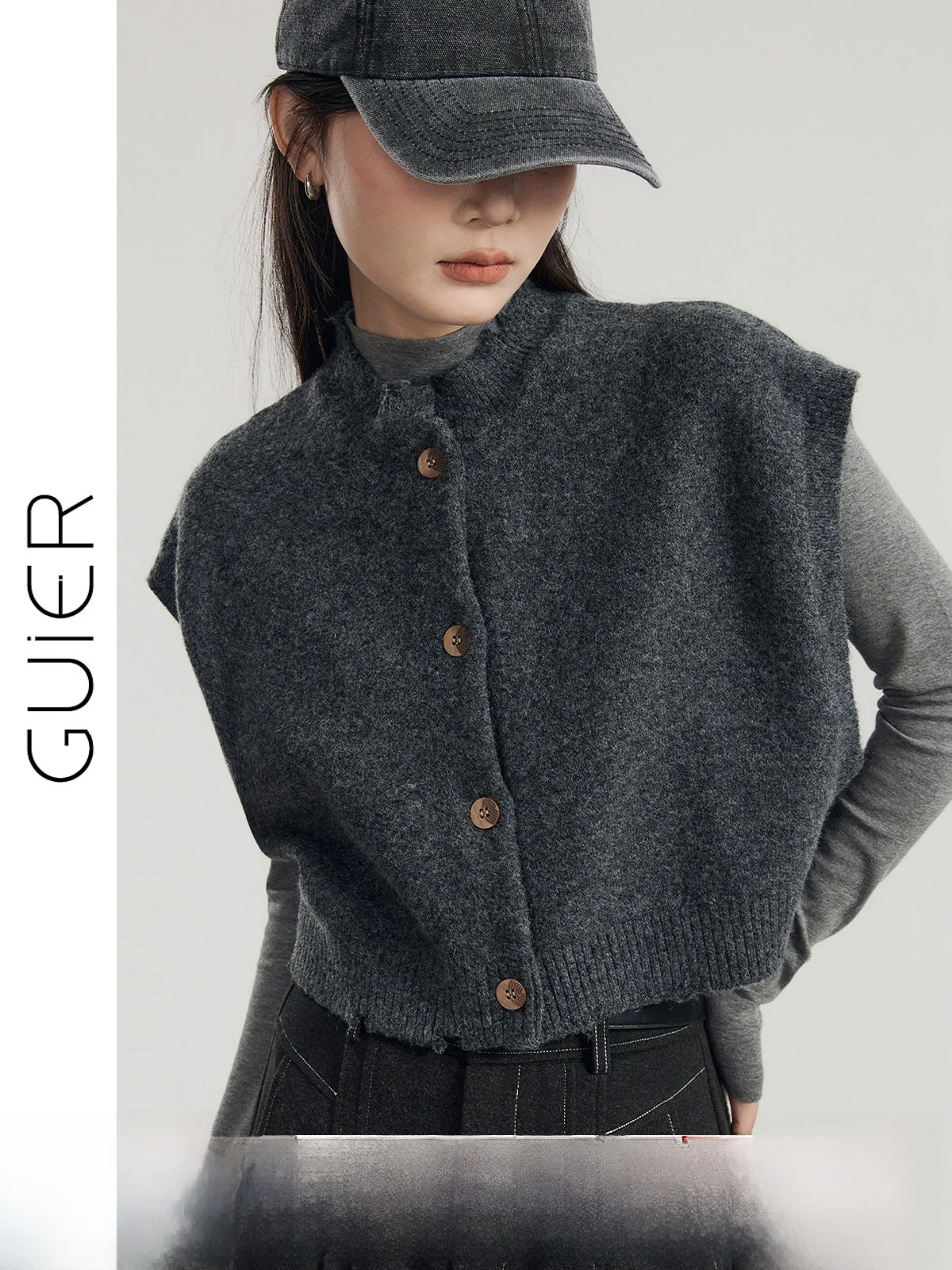 Вязаный свитер, жилет для женщин, весенне-осенний дизайн, нерегулярный круглый свитер Ne, жилет ort Sle на одной пуговице
Вязаный свитер, жилет для женщин, весенне-осенний дизайн, нерегулярный круглый свитер Ne, жилет ort Sle на одной пуговице