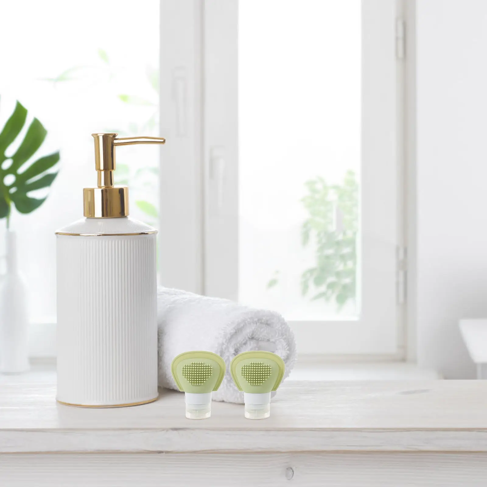 Набор из 3 дорожных силиконовых бутылочек с защитой от протекания, многоразовые контейнеры для шампуня, кондиционера, лосьона и туалетных принадлежностей
Набор из 3 дорожных силиконовых бутылочек с защитой от протекания, многоразовые контейнеры для шампуня, кондиционера, лосьона и туалетных принадлежностей