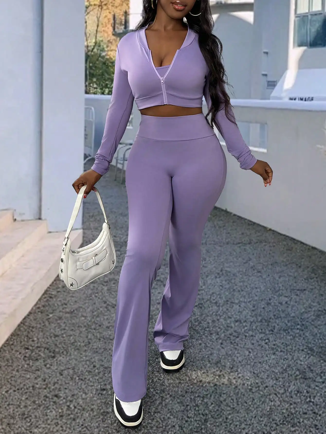 3pcs Women's Solid Color Knit Sport Set - Long Sleeve Top, Short Coat, Cami & Flare Leggings for Summer Sports
3pcs Women's Solid Color Knit Sport Set - Long Sleeve Top, Short Coat, Cami & Flare Leggings for Summer Sports