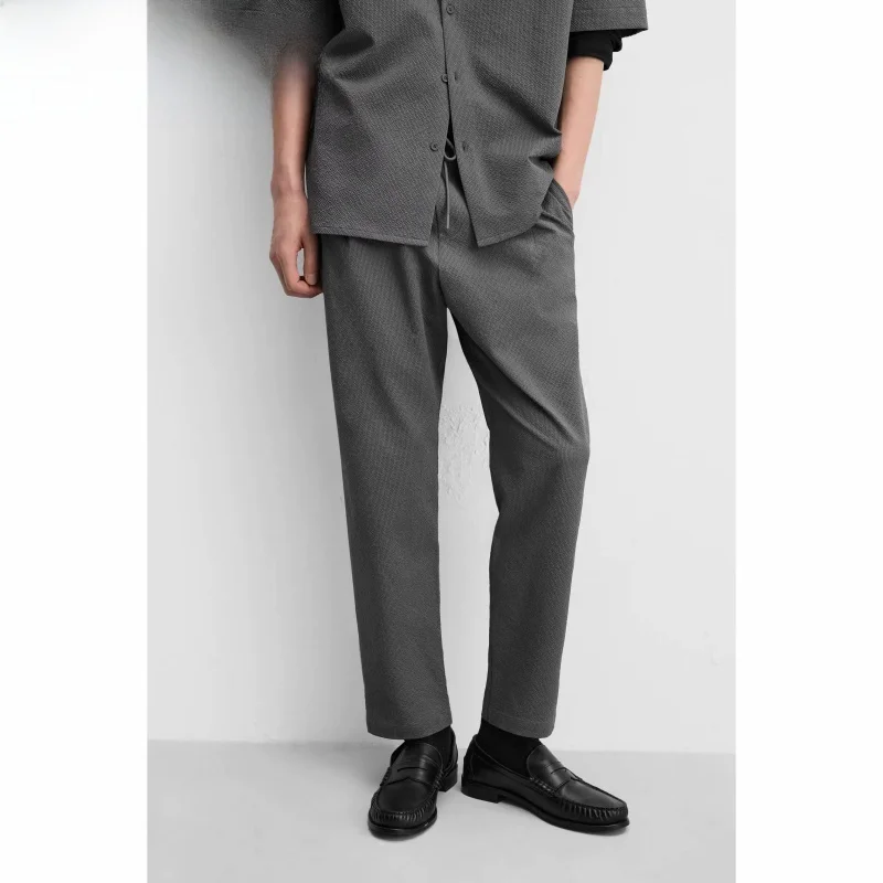 New Summer Men's Loose Long Pants Elastic Waist Bubble Cloth Commute Pleated Pants Straight Leg Casual Trousers
New Summer Men's Loose Long Pants Elastic Waist Bubble Cloth Commute Pleated Pants Straight Leg Casual Trousers