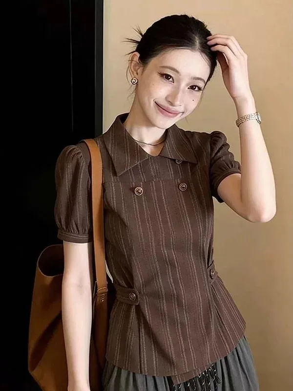 Summer 2026 Korean Style Striped Double Row Slim Fit Top Bubble Short Sleeve Pure Color Waist Cinching Versatile Fashionable ...
Summer 2026 Korean Style Striped Double Row Slim Fit Top Bubble Short Sleeve Pure Color Waist Cinching Versatile Fashionable ...