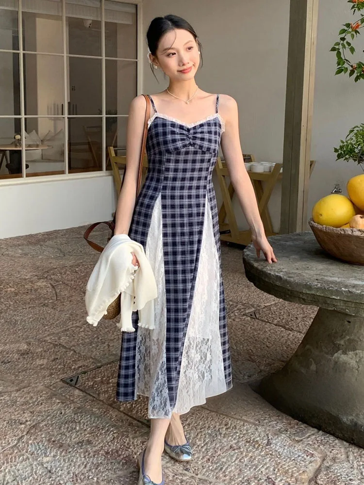 Runway Fashion Women Plaid Lace Patchwork A Line Party Dress Summer Sexy Spaghetti Strap Slim Holiday Midi Vestidos
Runway Fashion Women Plaid Lace Patchwork A Line Party Dress Summer Sexy Spaghetti Strap Slim Holiday Midi Vestidos