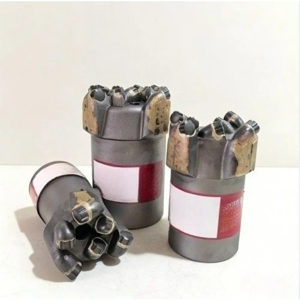Composite PDC Rock Flat-top Drill Bit Water Well Drill Bit Geological Exploration 1308 Oil Granite Strata Coal Mine
Composite PDC Rock Flat-top Drill Bit Water Well Drill Bit Geological Exploration 1308 Oil Granite Strata Coal Mine