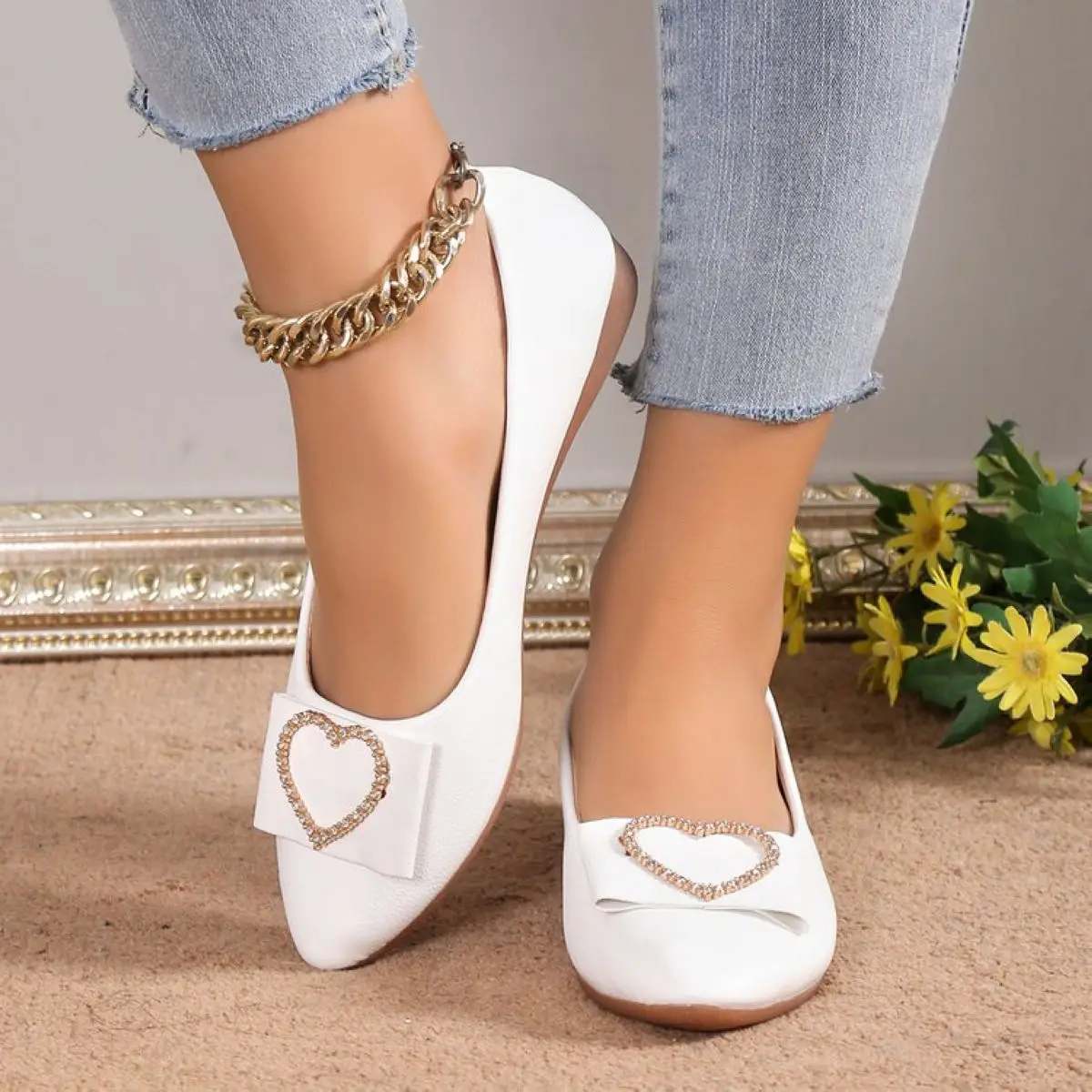 *New Comfortable Slip-on Soft-soled Flat Shoes Suitable for Daily Wear Casual Pointed Toe Solid Color Lightweight Women's Shoes
*New Comfortable Slip-on Soft-soled Flat Shoes Suitable for Daily Wear Casual Pointed Toe Solid Color Lightweight Women's Shoes