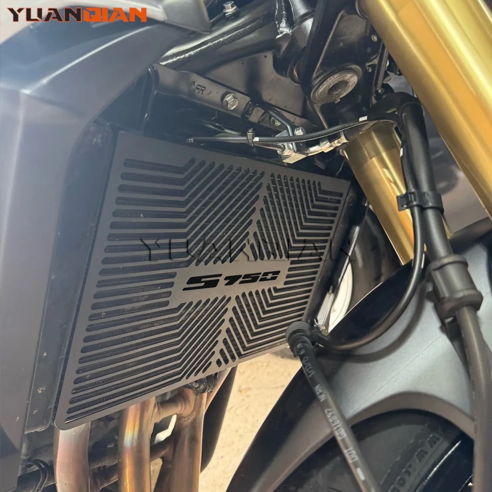 For Suzuki GSXS750 GSX-S750 GSX-S 750 S750 2017-2025 Motocycle Radiator Guard Grille Water Tank Cover Protector GSR750 2010-2017
For Suzuki GSXS750 GSX-S750 GSX-S 750 S750 2017-2025 Motocycle Radiator Guard Grille Water Tank Cover Protector GSR750 2010-2017