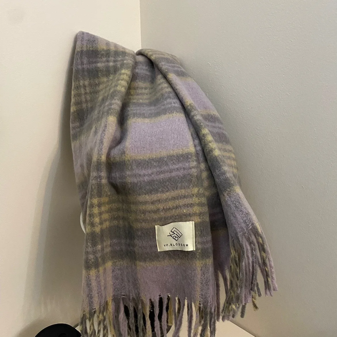 New Autumn/winter Women's Scarf Long Wrap Korean Style Student Christmas Faux Suede Versatile Plaid Pashmina Shawl
New Autumn/winter Women's Scarf Long Wrap Korean Style Student Christmas Faux Suede Versatile Plaid Pashmina Shawl