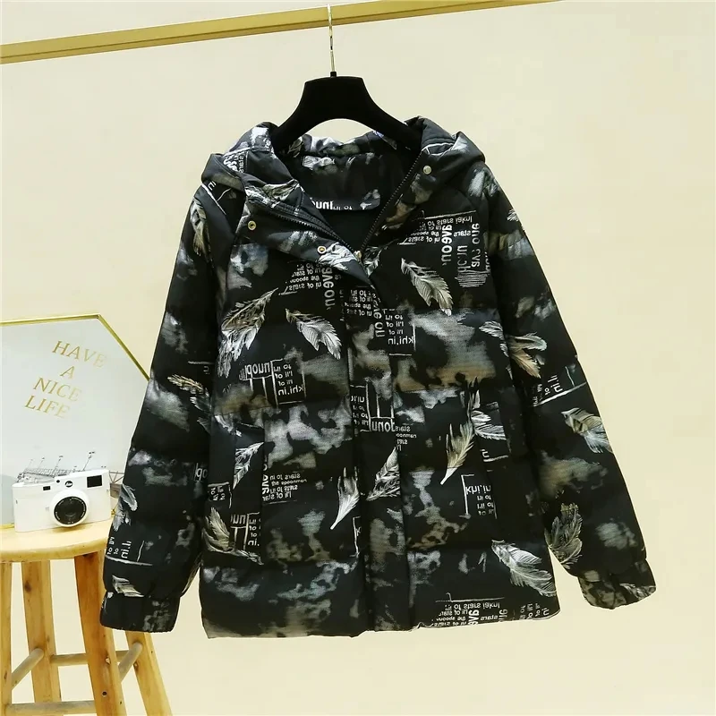 Down Cotton Coat Womens 2023 New Autumn Winter Jacket Thicken Hooded Short Padded Coat Printing Loose Oversized Parkas
Down Cotton Coat Womens 2023 New Autumn Winter Jacket Thicken Hooded Short Padded Coat Printing Loose Oversized Parkas