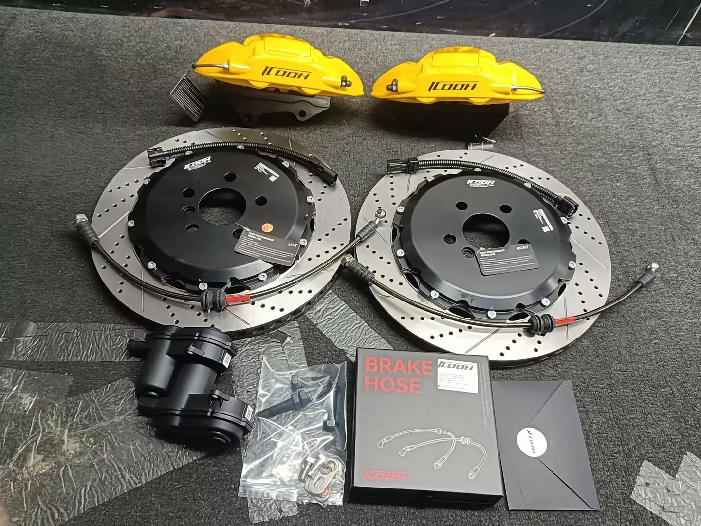 High Quality DT48 Steel Disc Rear 380X28 4-piston brake caliper kit fits for BMW 5 Series (F10) 2010-2017
High Quality DT48 Steel Disc Rear 380X28 4-piston brake caliper kit fits for BMW 5 Series (F10) 2010-2017