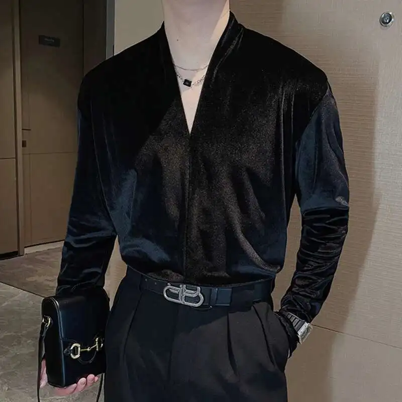 Velour Men's T-shirt Vintage V-neck Solid Color Loose Male Long Sleeve Tops Casual Men Wear Spring New Fashion
Velour Men's T-shirt Vintage V-neck Solid Color Loose Male Long Sleeve Tops Casual Men Wear Spring New Fashion