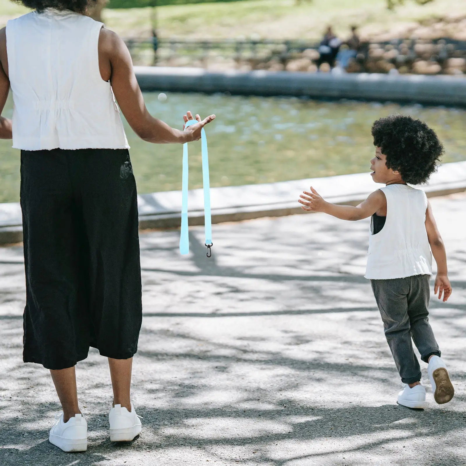 Набор из 4 штук: Портативный поводок-веревка для безопасности детей, легкий, для прогулок на улице, в парке, для перехода дорог
Набор из 4 штук: Портативный поводок-веревка для безопасности детей, легкий, для прогулок на улице, в парке, для перехода дорог