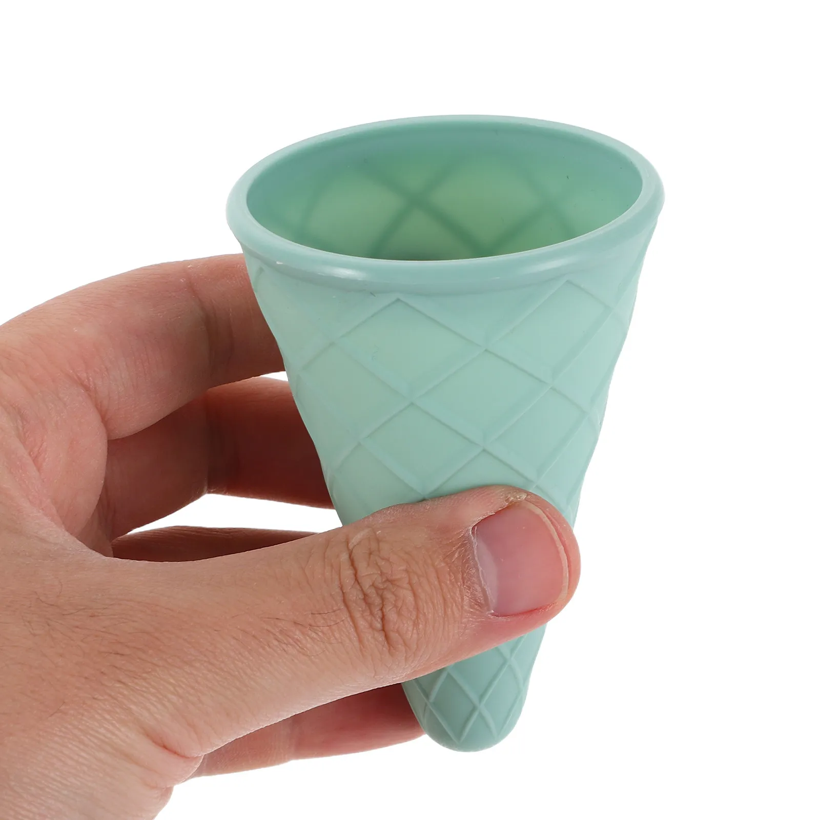 Набор для игр с песком и мороженым из 3 предметов: детский уличный набор для пляжа, конусы, совок, стаканчики для мороженого, летние игрушки для пляжных игр на песке
Набор для игр с песком и мороженым из 3 предметов: детский уличный набор для пляжа, конусы, совок, стаканчики для мороженого, летние игрушки для пляжных игр на песке