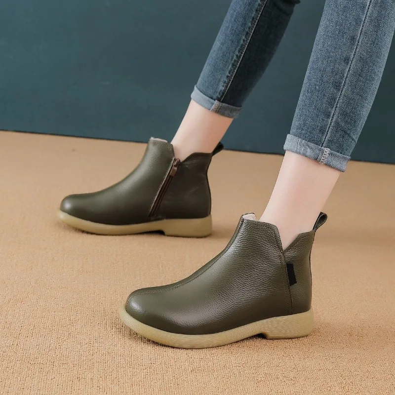 Autumn Early Winter Genuine Leather Shoes Women Ankle Boots Flat Soft Retro Brand Ladies Fashion Boots Plus Size 42 D694
Autumn Early Winter Genuine Leather Shoes Women Ankle Boots Flat Soft Retro Brand Ladies Fashion Boots Plus Size 42 D694