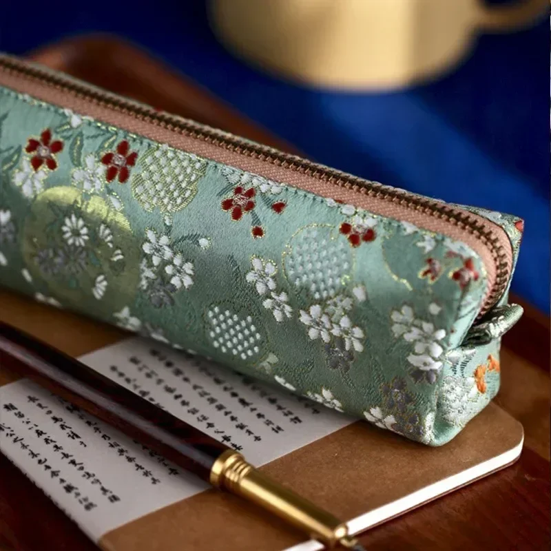 Vintage Style Pencil Pouch Embroidered Pencil Case Chinese Style Stationery Box Student Girls High Color High Capacity Literary
Vintage Style Pencil Pouch Embroidered Pencil Case Chinese Style Stationery Box Student Girls High Color High Capacity Literary