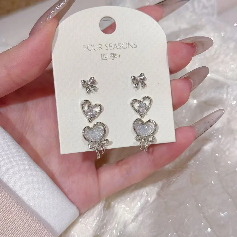 Bow Stud Earrings Fashion Love Sweet Girlish Sense Three Pairs of Earrings Light Luxury High Sense Versatile Exquisite Earrings
Bow Stud Earrings Fashion Love Sweet Girlish Sense Three Pairs of Earrings Light Luxury High Sense Versatile Exquisite Earrings